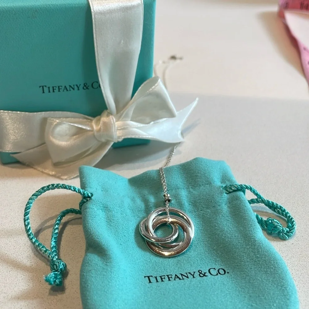 Tiffany & Co Silver 1837 Triple Interlocking Circles Pendant Necklace - Picture 4 of 9